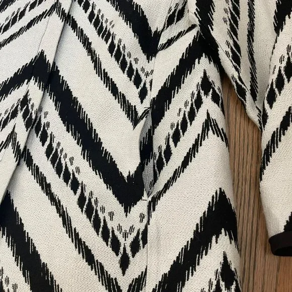 Chico’s Coat Jacket Women’s Size 2 (Large 12) Petite Black & White Beautiful EUC - Picture 7 of 11